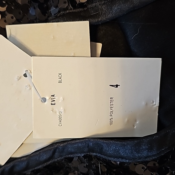 Black Sequin Skirt, Size 4, NWT - Picture 7 of 7